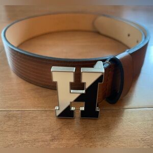 Kids Tommy Hilfiger Belt - size S 22-24.